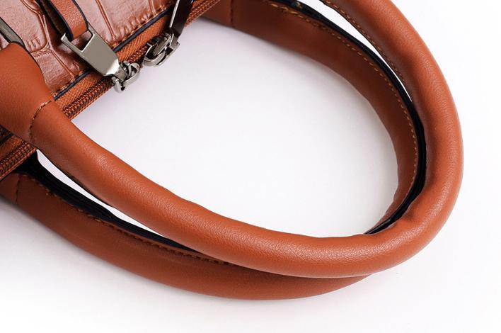 Stella™ | 4-Piece Crocodile Pattern Handbag